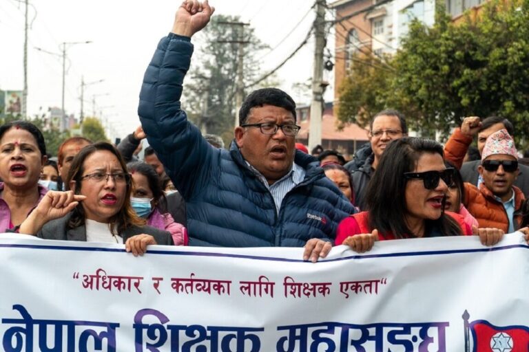 साउन २ सम्म विद्यालय शिक्षा ऐन पारित नभए आन्दोलन गर्ने शिक्षक महासंघको चेतावनी