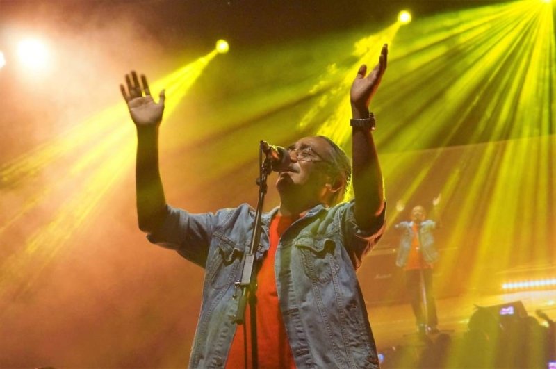 नेपथ्यले जापानको तीन शहरमा कन्सर्ट गर्दै