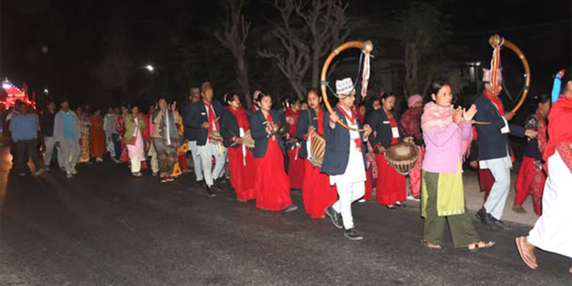 दाङबाट सुरु भयो देवीपाटन धार्मिक यात्रा