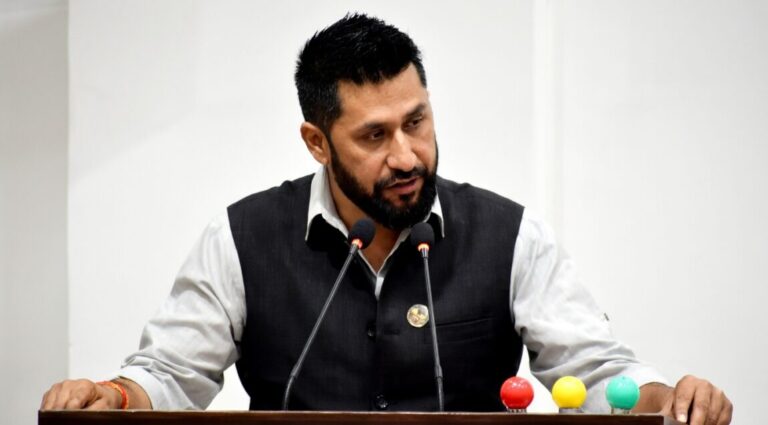 ‘हामीले सिंहदरबार बदल्न सुरु गरिसक्यौं’: रास्वपा सभापति लामिछाने