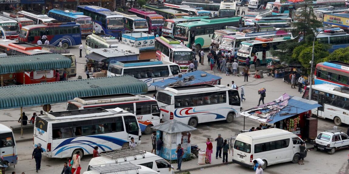 यातायात व्यवसायीको अडान : विद्यार्थीलाई  कार्ड छुट नदिने घोषणा