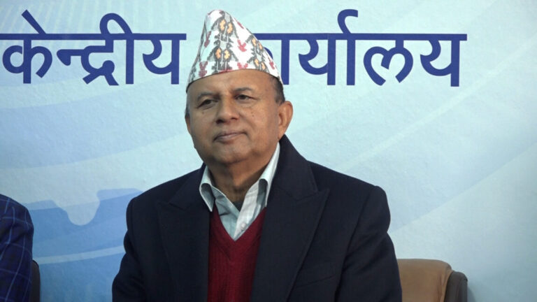 सुकुम्बासी विस्थापनबारे एमाले महासचिव पोखरेलको प्रधानमन्त्री बालेनलाई ‘ज्ञ’ क्रान्तिको खाका माग
