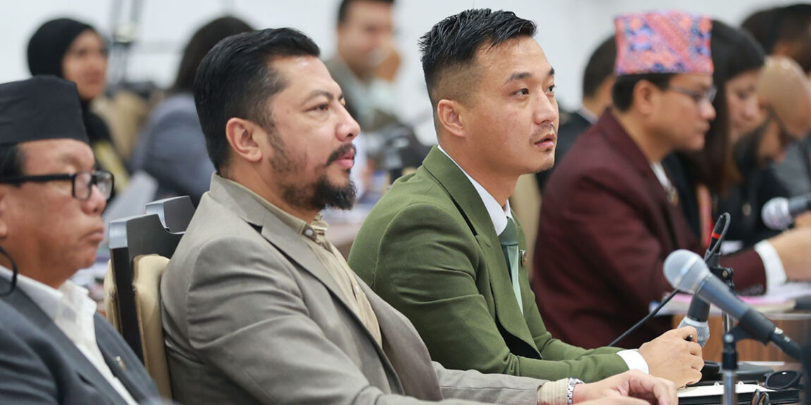बजेट छलफलमै मन्त्री हराएपछि बैठक स्थगित