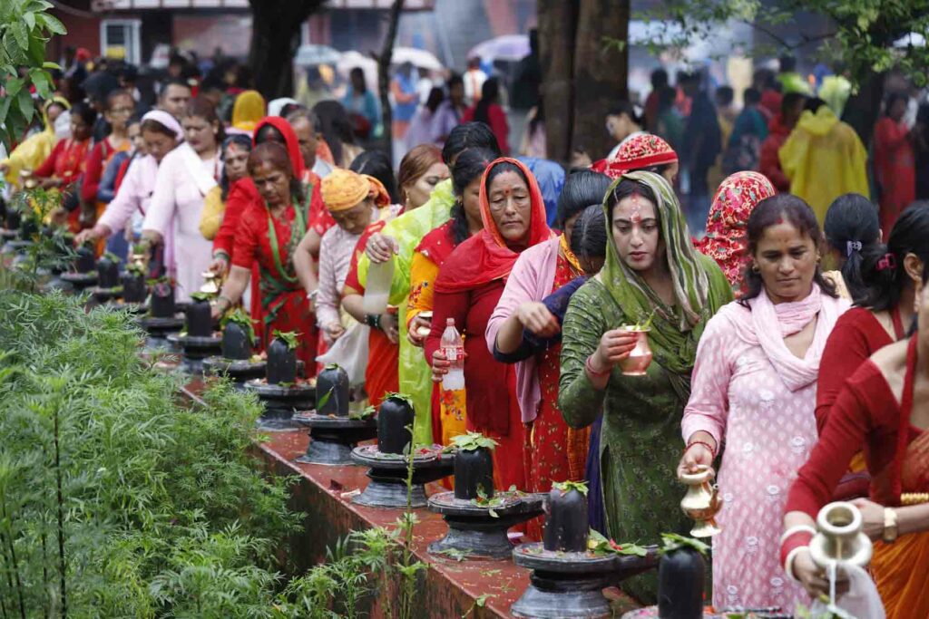 आज साउने सङ्क्रान्ति साथै लुतो फाल्ने दिन